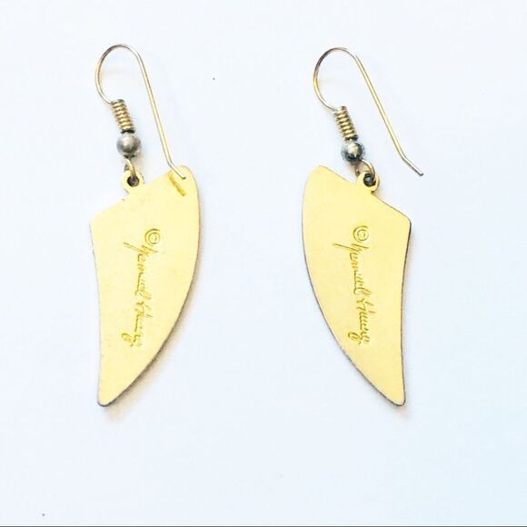 Samuel huang goldtone and white earrings - Picture 3 of 4